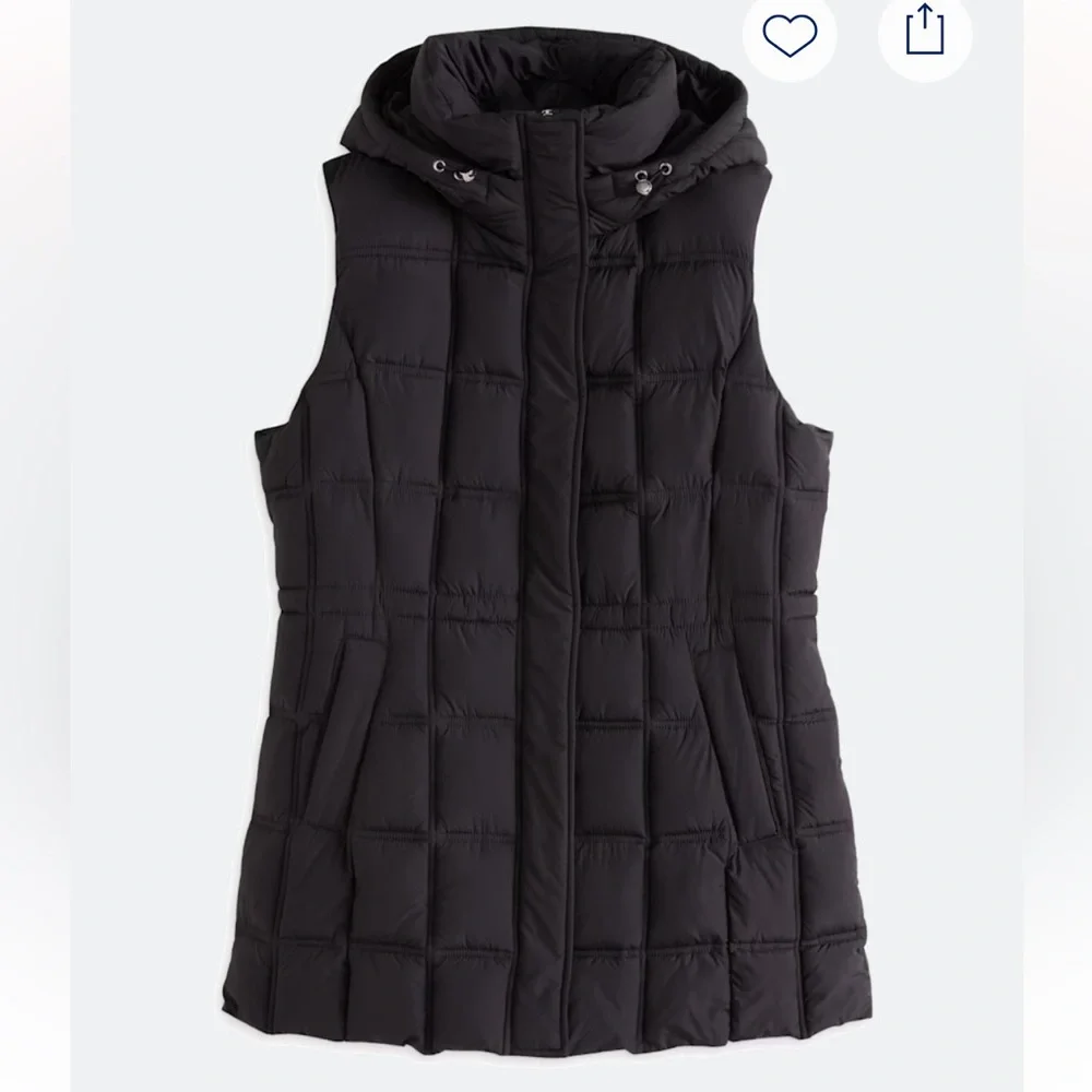 Bernardo Black Puffer Vest - Picture 2 of 3
